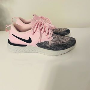 Nike pink and gray odyssey react 2 new 6.5